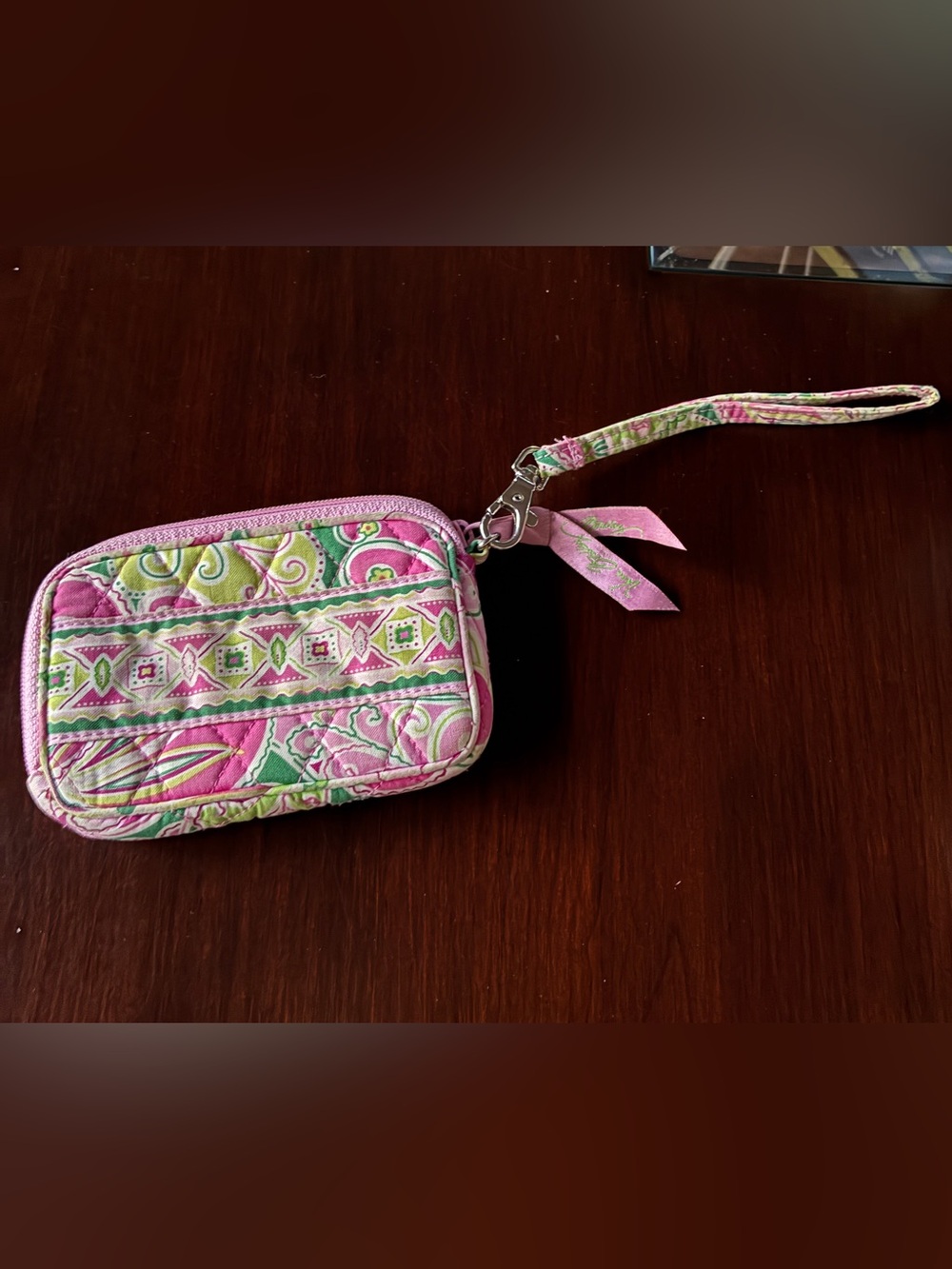 Good Used Condition! Vera Bradley PinWheel Pink Quilted Wristlet Pouch